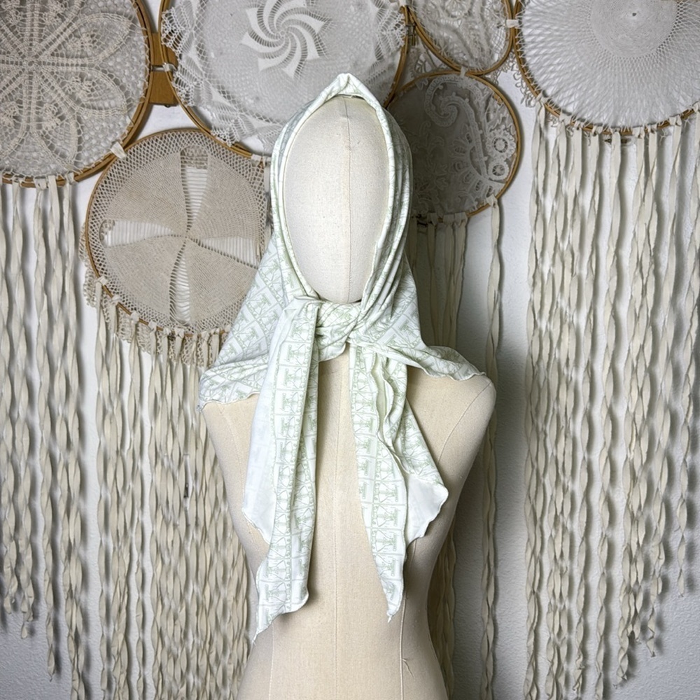 Burberry London Green and White Sarong or Hair Scarf - Picture 6 of 12